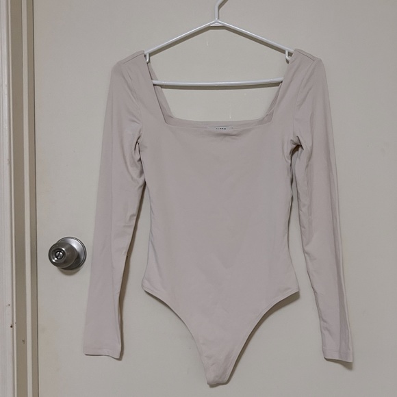Babaton Contour Squareneck Bodysuit - Picture 2 of 2